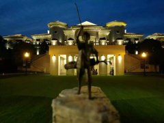 <b>有种栖身正在城堡内的</b>